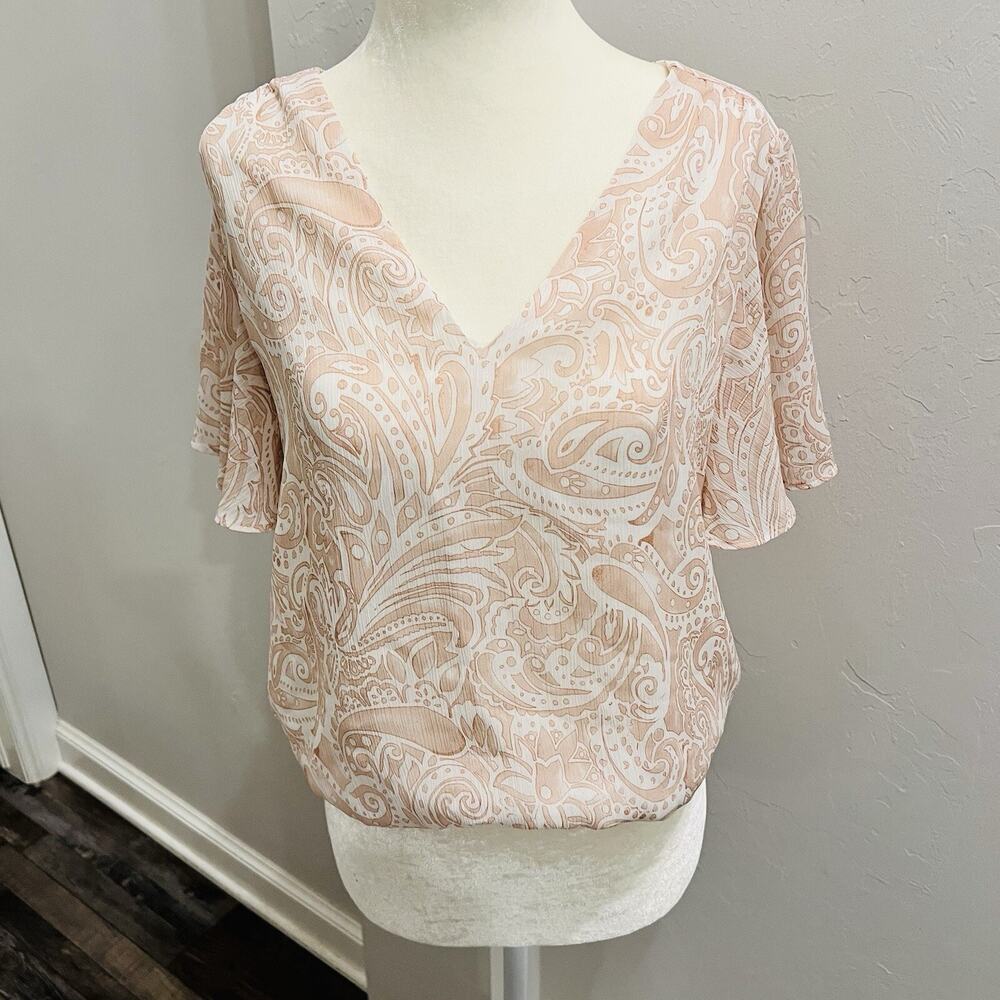 Express Womens Paisley Blouse Short Sleeve Size Small Pink White